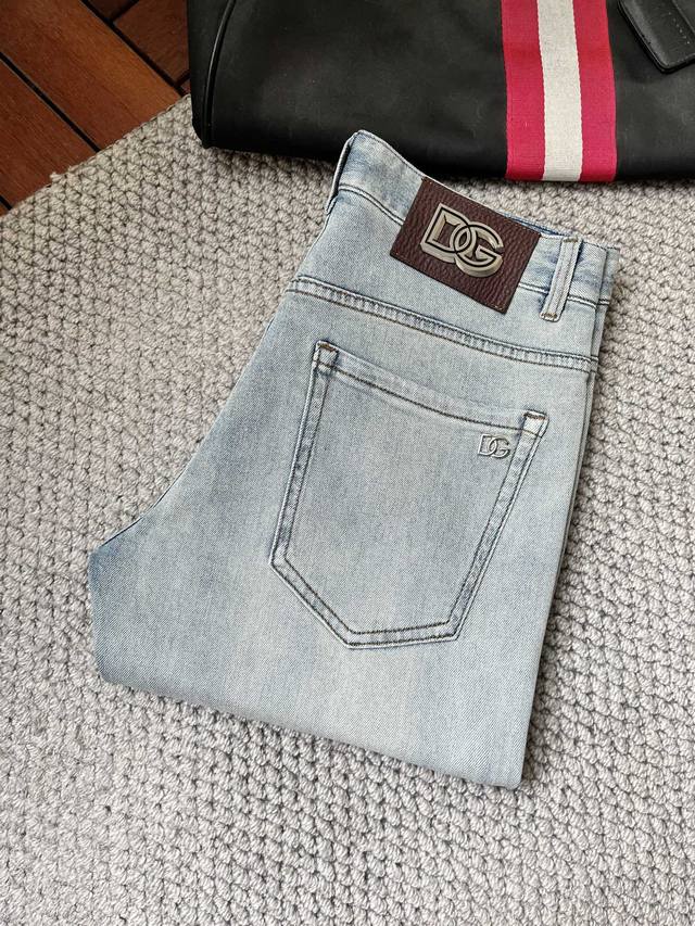 Burberry* 2025 spring and summer new men's quick-drying shorts, the most casual