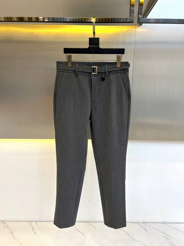 Descente 2025 spring and summer new products with complete three labels. Round n