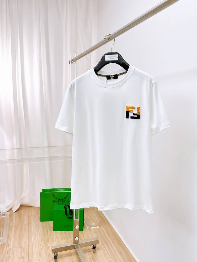 Bur Burberry 2025 spring and summer new products with complete three labels Roun