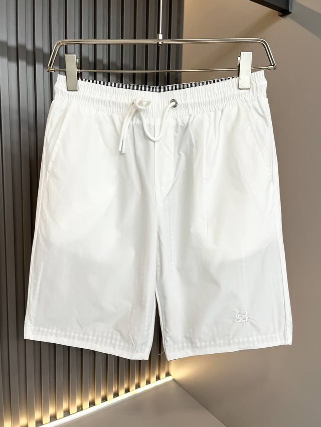 Dg Dolce & Gabbana's latest men's jeans for spring and summer 2025! Heavy-duty w