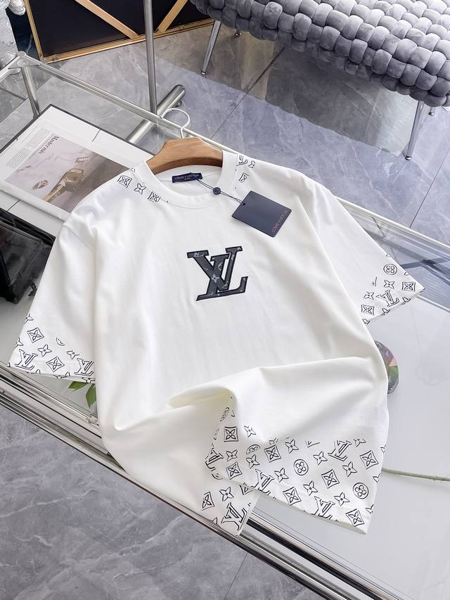 Louis Vuitton Fabric: 100% Louis Vuitton high-quality appliqu