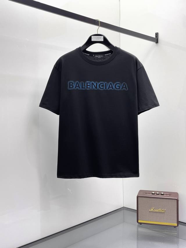 Set Fend, 2025 Spring and Summer new unisex short-sleeved T-shirt! Logo embroide