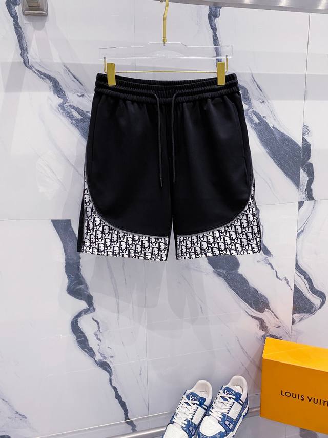Set 1V*2025Ss Short-sleeved shirt and shorts set. The new season series cleverly