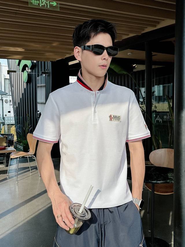 Prada, 23 new triangle logo pocket functional shirt The nylon fabric is more del