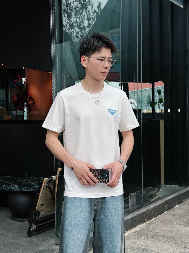 Lp Loyo Pia 2025 new men's round neck knitted T-shirt short sleeves is presented