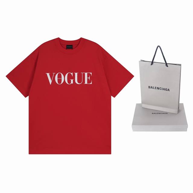 Prada 2025 Spring and Summer new model first release in the counter. High-end cu