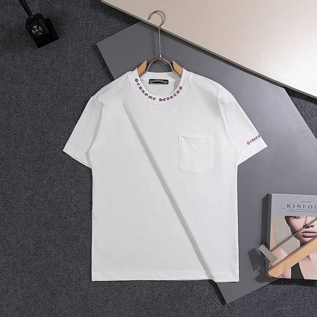 Prada, the latest short-sleeved T-shirt of 2025, handsome and fashionable, with