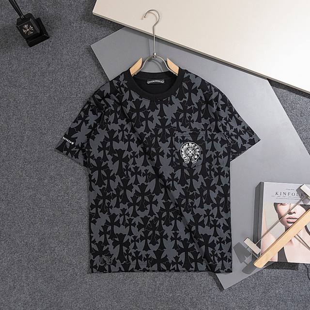 Louis Vuitton, the latest short-sleeved T-shirt of 2025, handsome and fashionabl