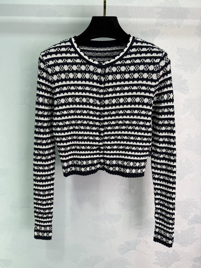 Price: Available all year round, same style for men and women, sizes 35--48. Cou