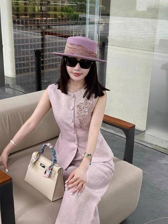 On Cloudtilt High-quality Snake Year Limited Edition Comfortable shock-absorbing