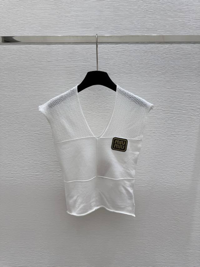 2025 Valentino has been a national treasure brand in Italy since the 1960s. It i