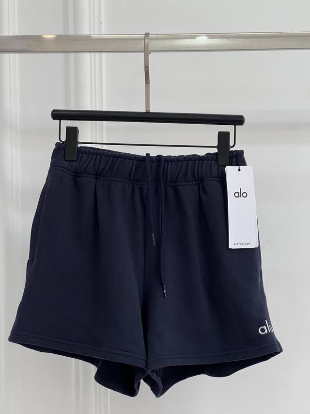 Miumiu continues to be fashionable online! The elements of college style and neu