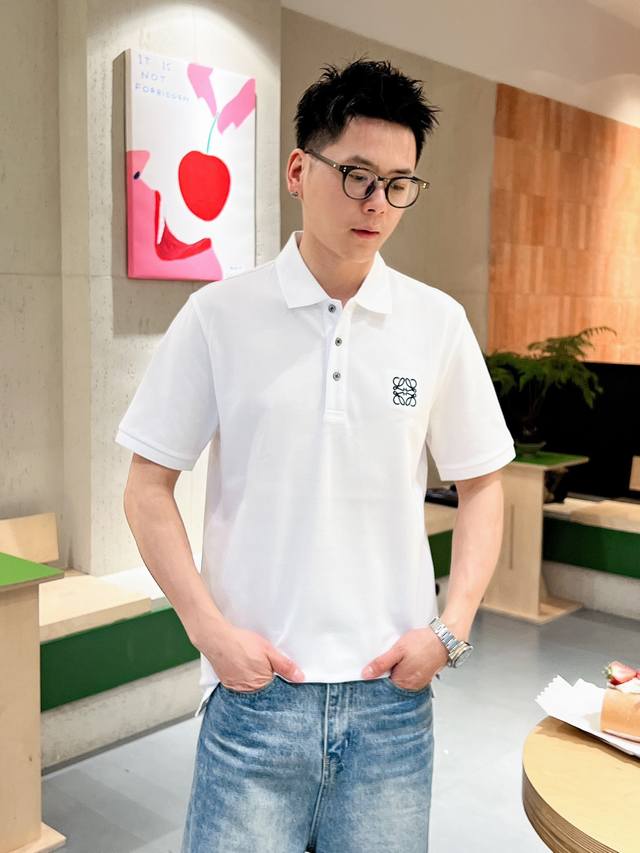 Chane 25 New Casual Sneakers Highly recommended. This season's sneakers are real