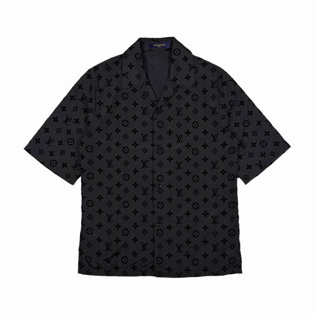 Lou* Beach Resort Series, 25 Spring/Summer new geometric wave pattern round neck