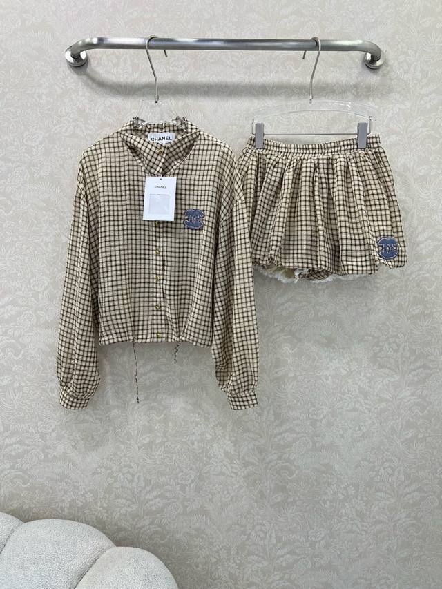 Dior2025 new heavy embroidery knitted vest, customized Yb imported silk mohair y