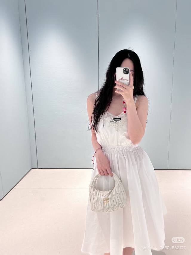 Her*25 Spring/Summer new shoulder button short-sleeved knitted sweater, simple y