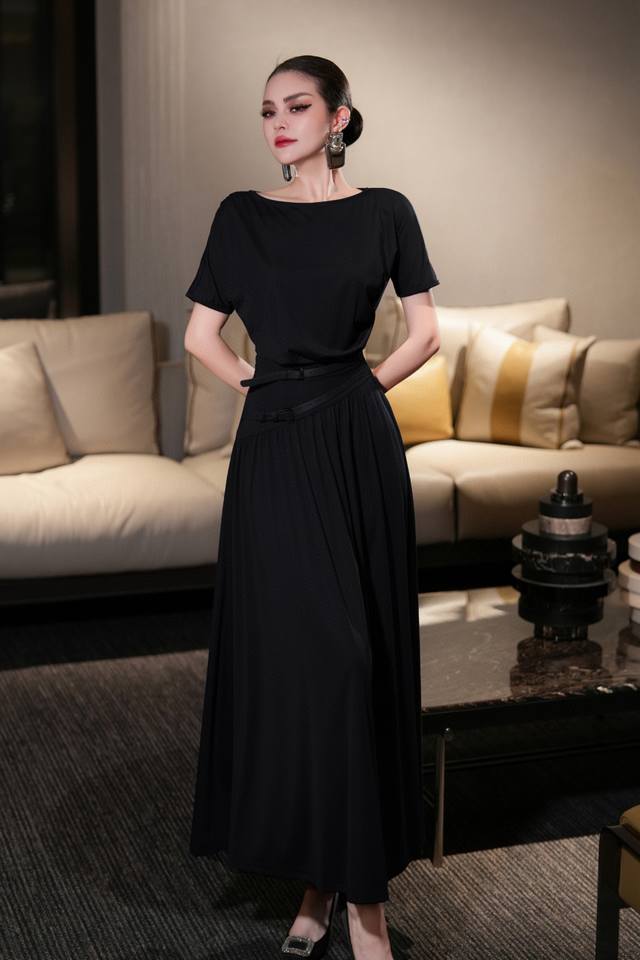 Gucc*2025Ss new suit is another favorite of fashionistas! Exquisite details, eve