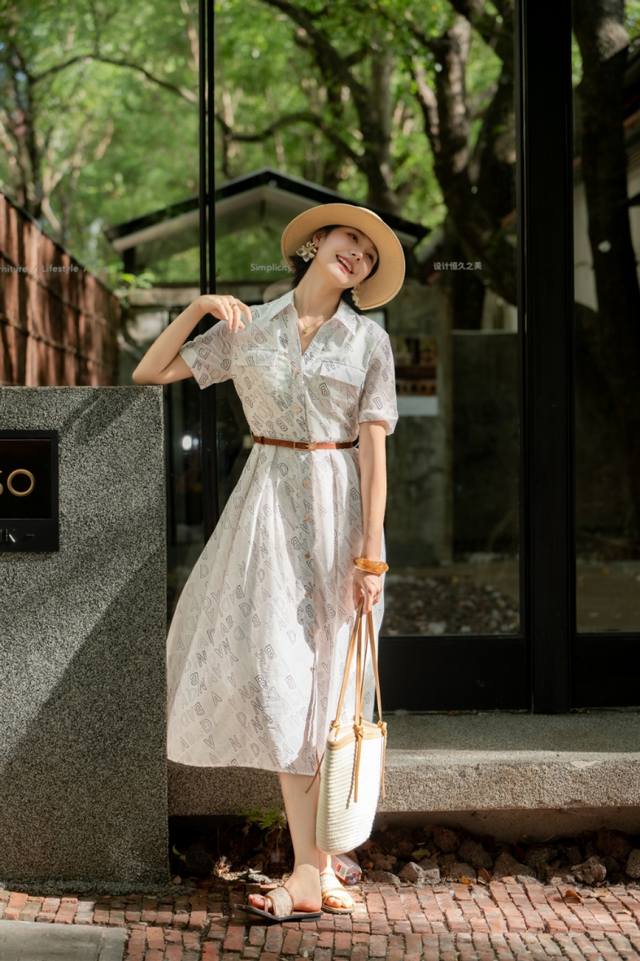 Louis Vuitto*2025Ss new shirt is a subtle and stylish style. The style is easy f