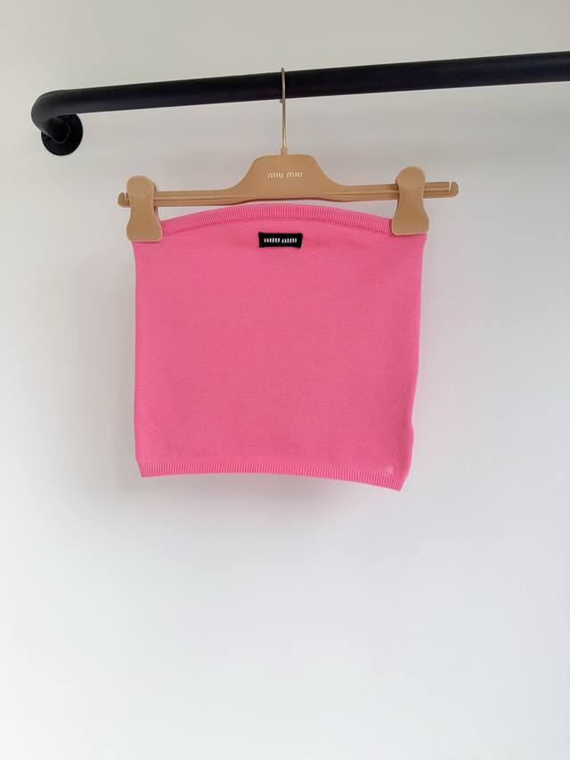Highly recommended 25th year early spring and summer series Loe* new logo pocket