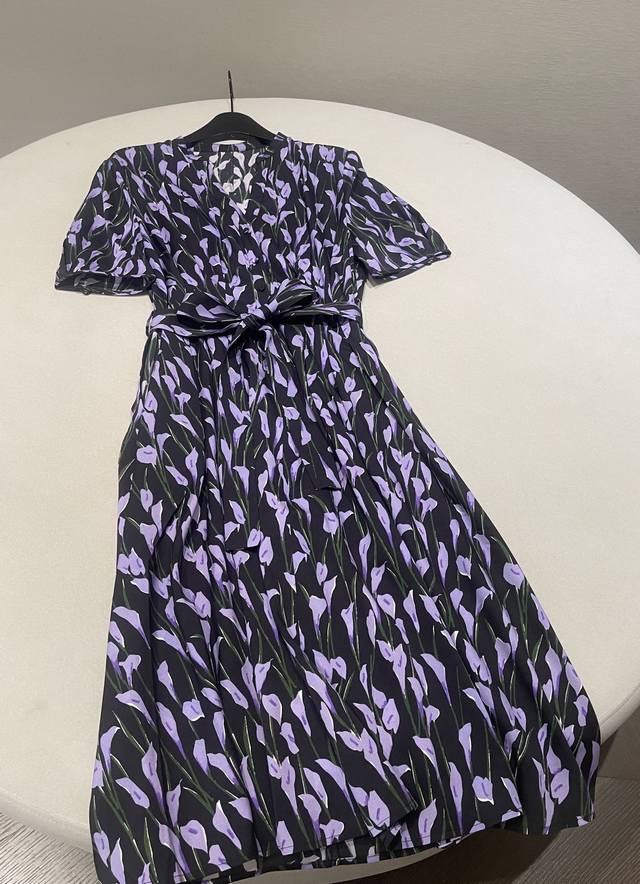 New women's clothing Miumiu French college style, contrast striped lapel knitted