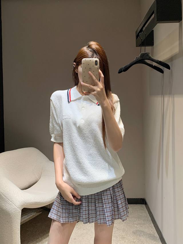 Loew25 Spring/Summer new solid color round neck three-dimensional embroidery col