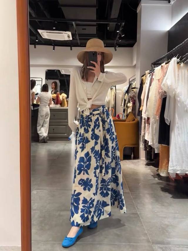 25 The latest series of shorts, super hot, must-have Sml