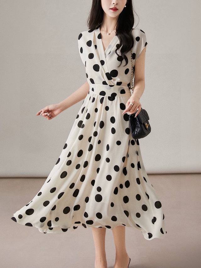 Popular Rose style * Streamer floral dress Short tube top design, full of pleats