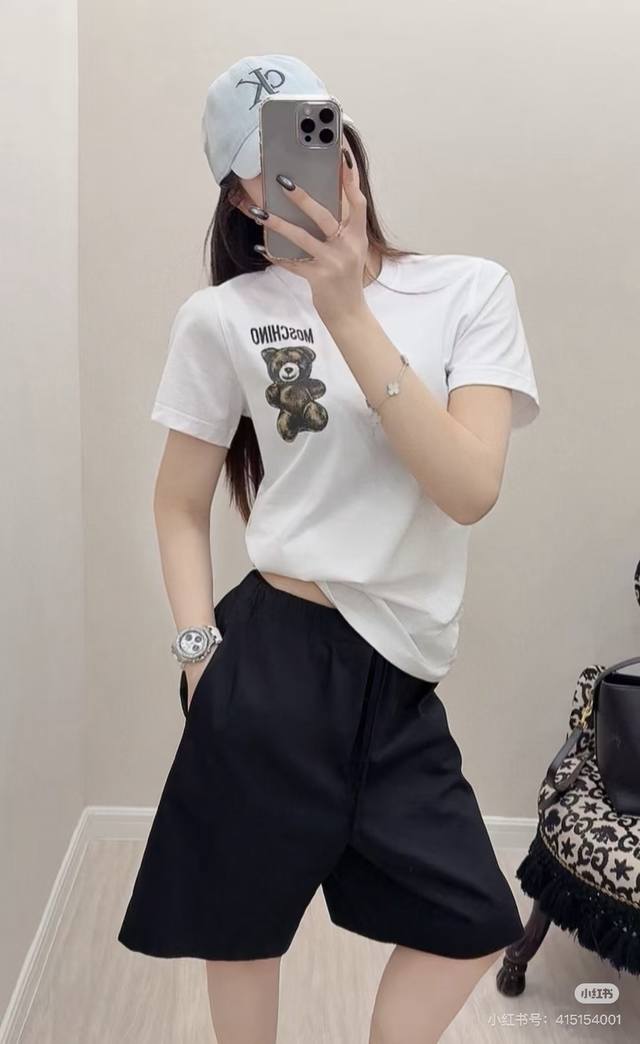 2025 Summer New Fashion Fun Graffiti T-shirt, in the minimalist ceiling of The R