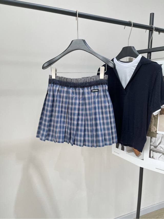 Highly recommend the niche 2025 new leopard print skirt! It is really fashionabl