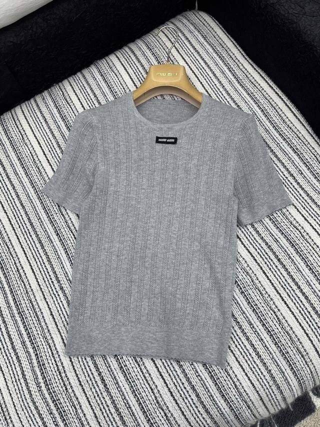 25Ss New summer style! The print on the chest shows a little angel sitting on so