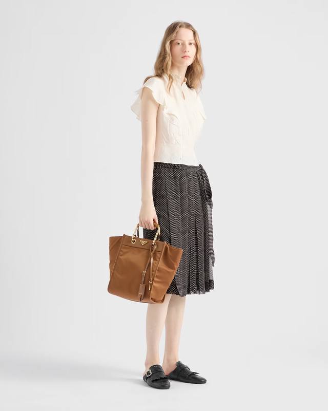 New product in stock Chane* latest ultra-thin fabric, high-end fabric, good cut,