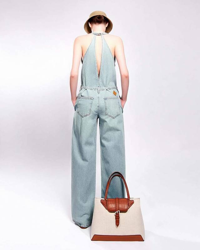 Moncler 2025 official spring and summer new models are launched simultaneously a
