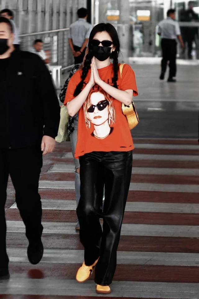 Balenciaga 2025 Spring and Summer new models first release at the counter, the l