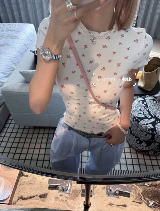 Style number Aa79120 Gucci full-print double G denim shorts Same style as Gucci