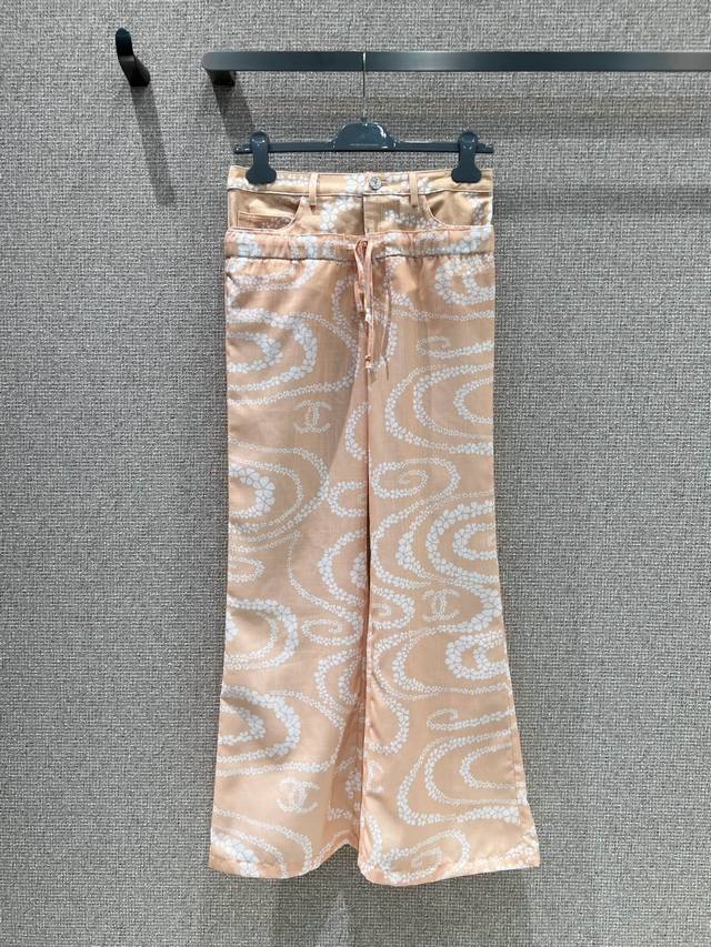 Louis Vuitton 25 high-end versions of the fabric using 300 grams of high-density