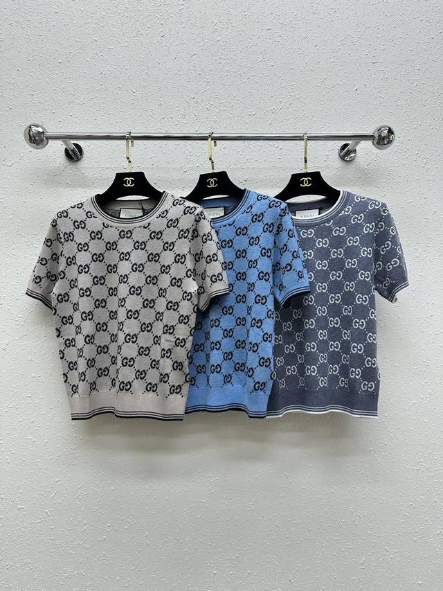 Dior 25 high-end versions. The fabric is 300 grams of high-density pure cotton.