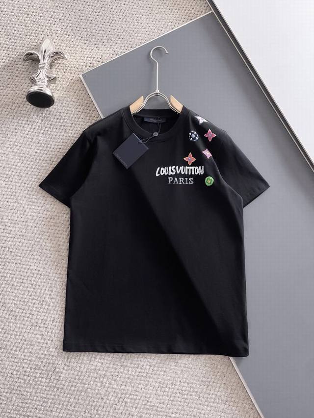 A set of Gucci-Fashionable thin casual jacket and shorts set is made of high-den