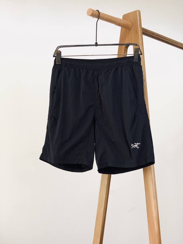 Moncler 2025Ss new spring and summer round neck short T-shirt This short-sleeved