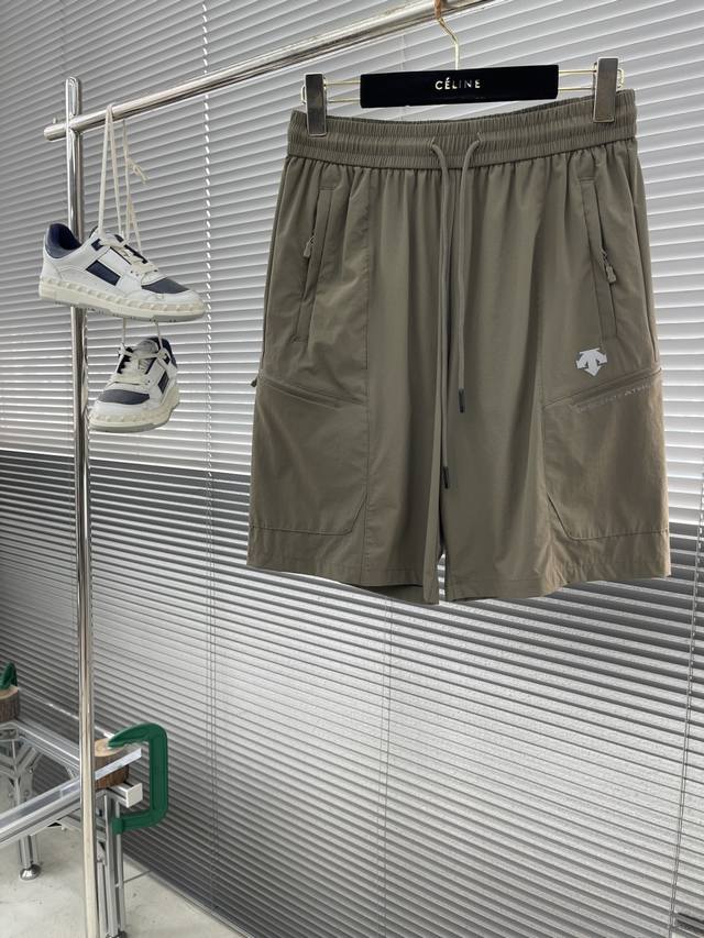 Polo2 "lazy style" loose three-piece suit is also very versatile when separated