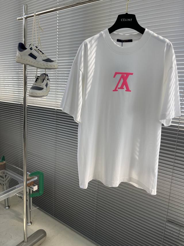 Dio Butterfly Letters Embroidered Polo Shirt Short Sleeves Can be worn in any st