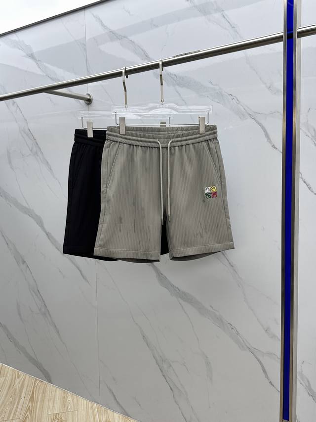 25Ss Summer denim shorts are very popular this year. Six-point pants with straig