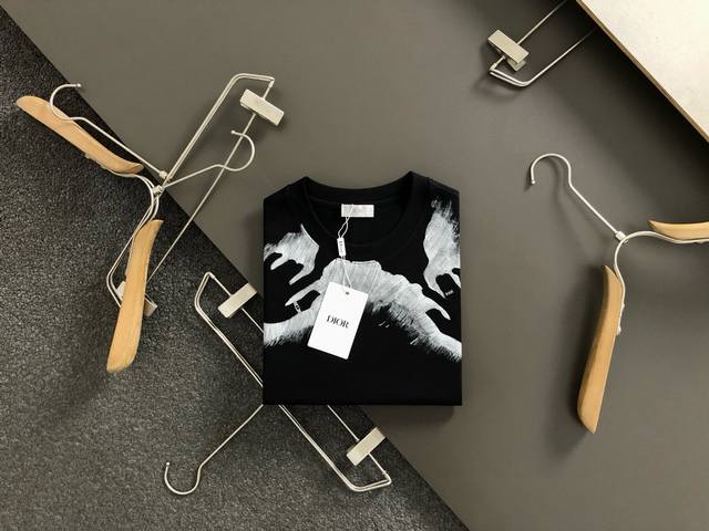 25Ss Spring and Summer G home lapel contrast dress Three-dimensional cutting Bla