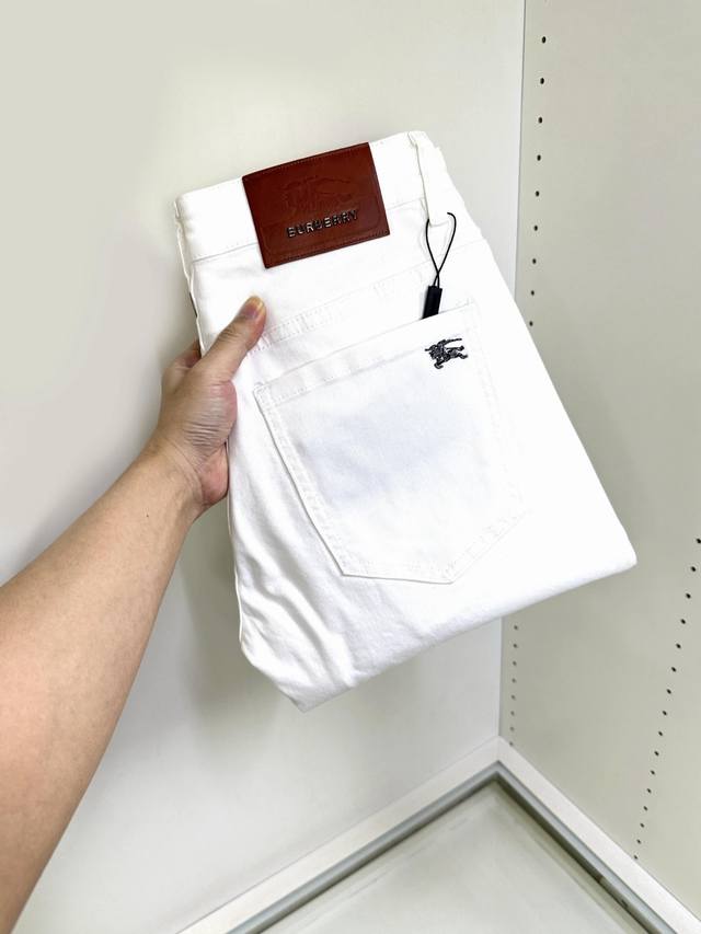 Original quality, exclusive first release of Es Spring and Summer new products,