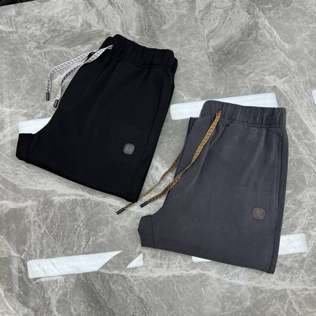 Loew* 25Ss Spring and Summer new two-color back pocket printed logo shorts | Exc