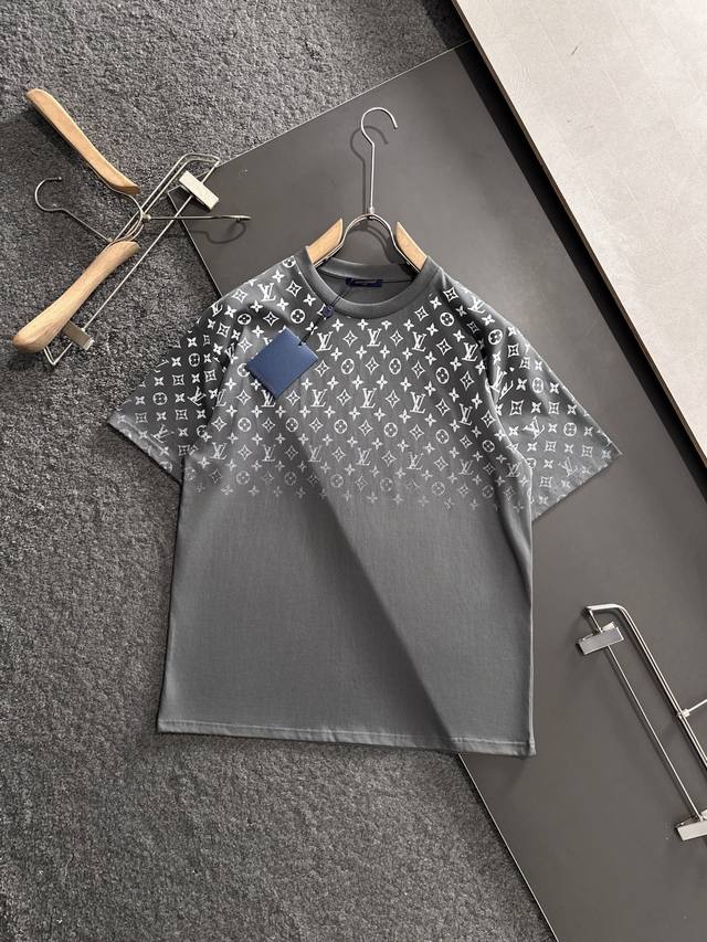 Brioni men's Logo tag round neck short sleeve, tail single Custom-supplied fabri