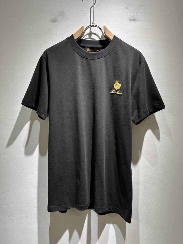 25Ss The latest product from Chanel. Soft and sticky imported special yarn. The