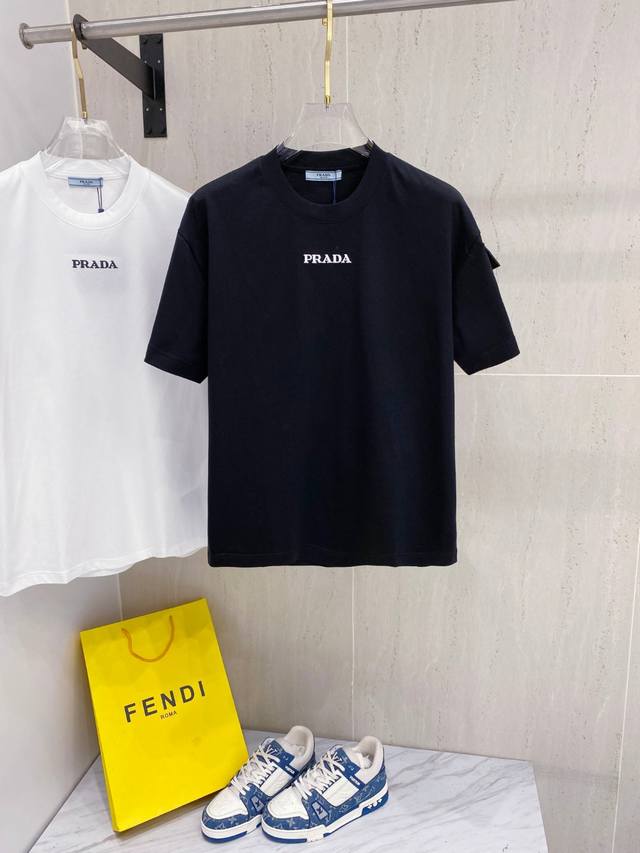 Chanel vertical striped letter jacquard knitted short sleeves, this vertical str