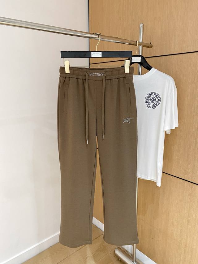 Acne Studio* 25Ss Spring and Summer New Embossed Texture Retro Print Sand Beige