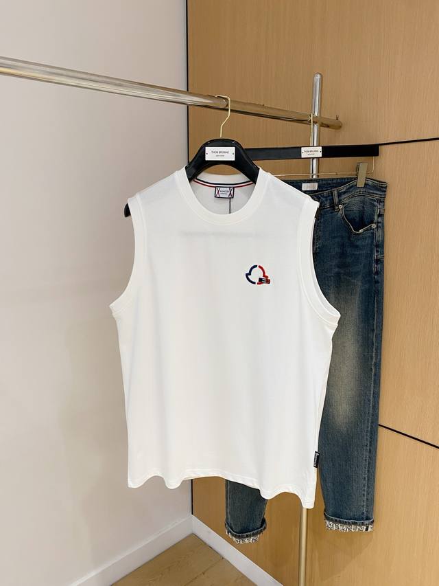 25Ss Miu age-reducing lapel knitted short-sleeved top, ice silk material, comfor