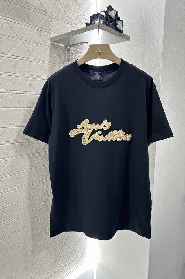 Chane* New spring and summer round neck knitted short sleeves Classic and recogn
